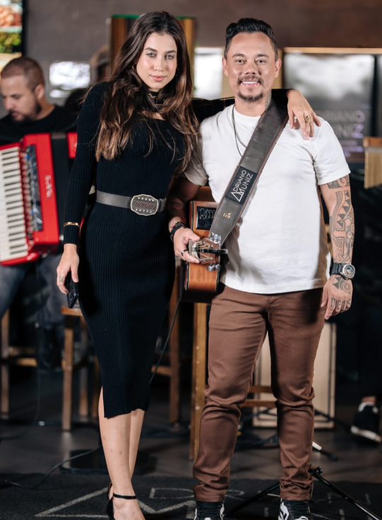 Cantor sertanejo Adriano Muniz por Reprodução | Instagram