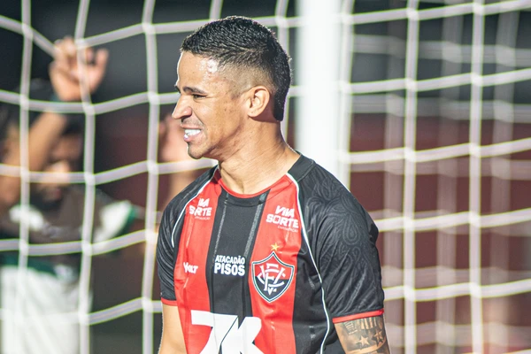 Erick vai desfalcar a equipe contra o FLuminense 