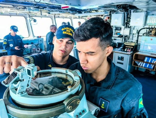 Escola Naval da Marinha por Divulgação