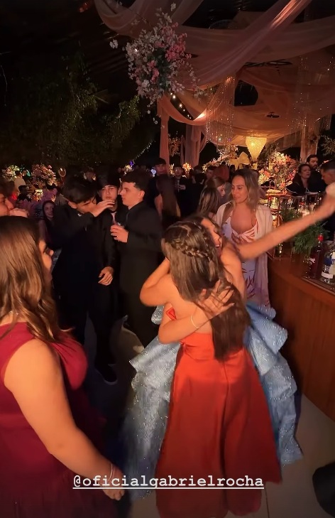 Festa de 15 anos de Maria Sophia, filha de Pedro Leonardo e neta de Leonardo por Reprodução/Instagram