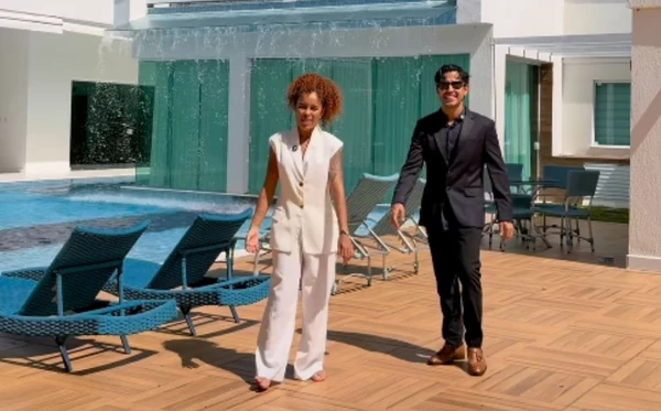 Mansão de Sthefane Matos e Kevi Jonny na Bahia tem piscina com cascata e vale R$ 12 milhões por Reprodução