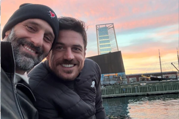 Marcos Pigossi e Marco Calvani por Reprodução