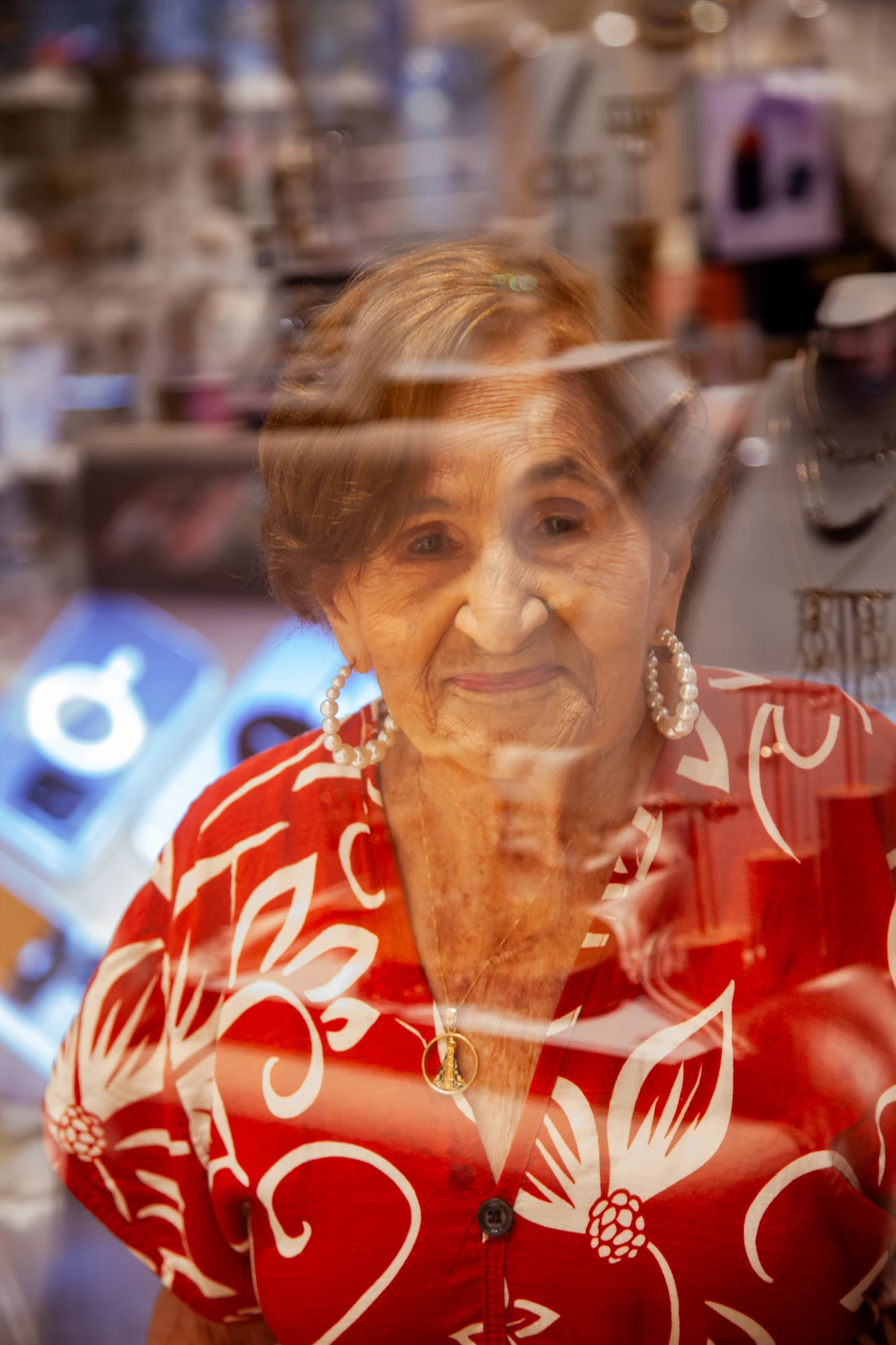 'Não estou convencida de que sou velha' por Sora Maia/CORREIO