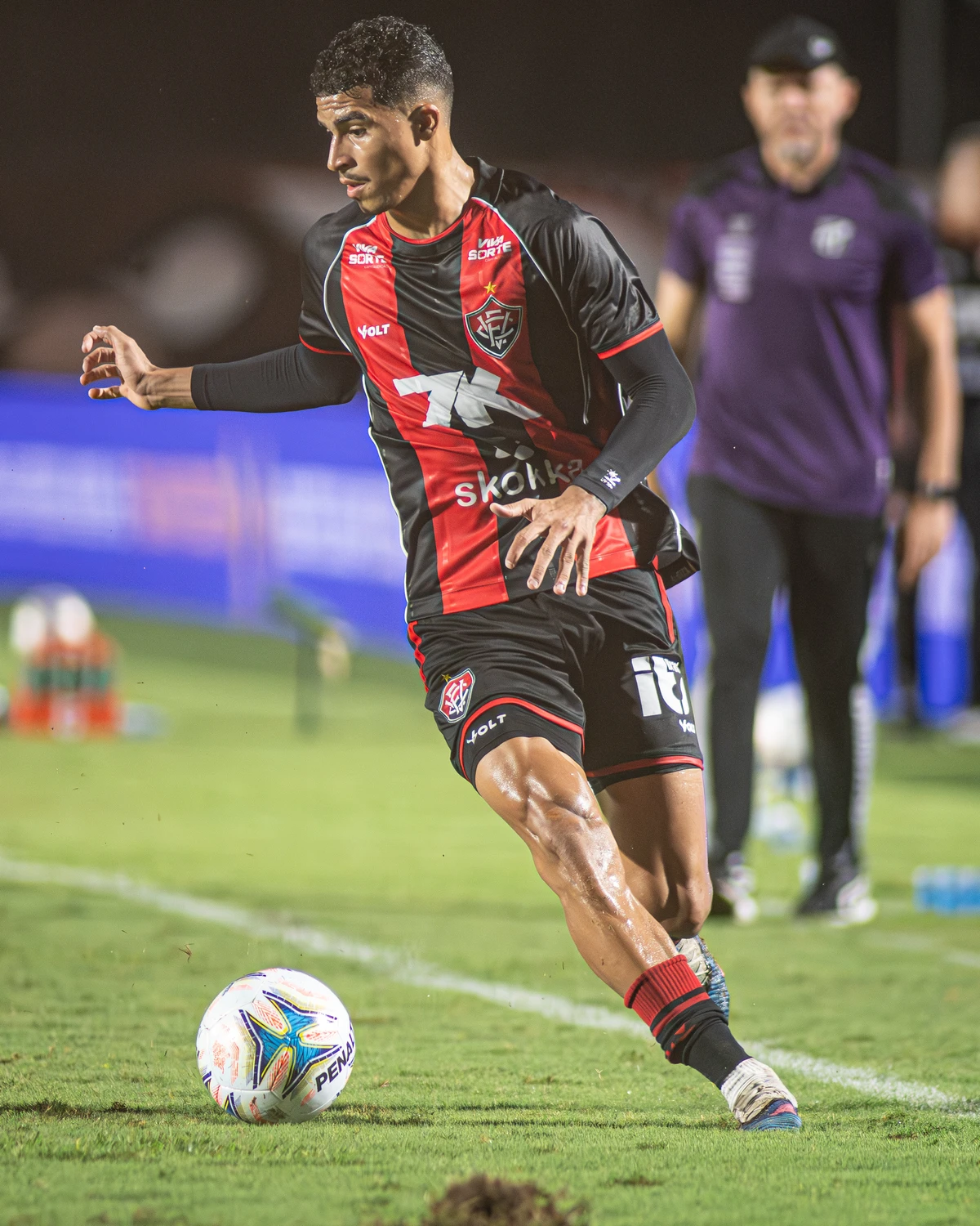 Baralhas em ação pelo Vitória  por Victor Ferreira/ECV
