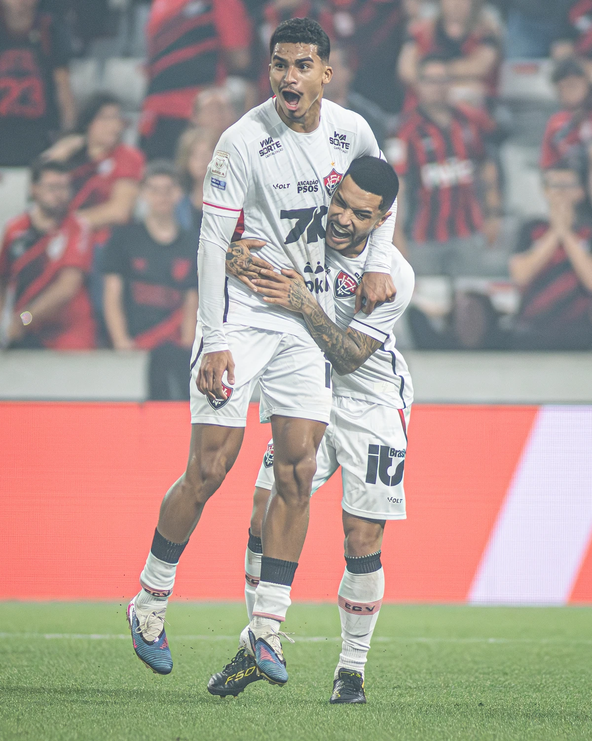 Renê em ação pelo Vitória por Victor Ferreira/ECV