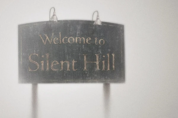 Terror em Silent Hill (2006)  por Reprodução