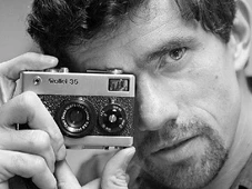 Imagem - Fotógrafo perde a memória em acidente, e filha comove a internet ao usar imagens históricas feitas pelo pai para ajudá-lo a lembrar da família