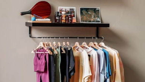 Arara com nichos decorativos por Shojol Islam / Pexels