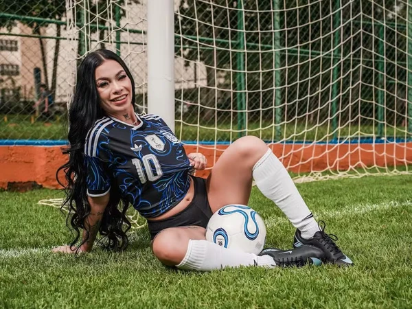 Gisa Custolli foi eleita Miss da Copa Argentina por Divulgação
