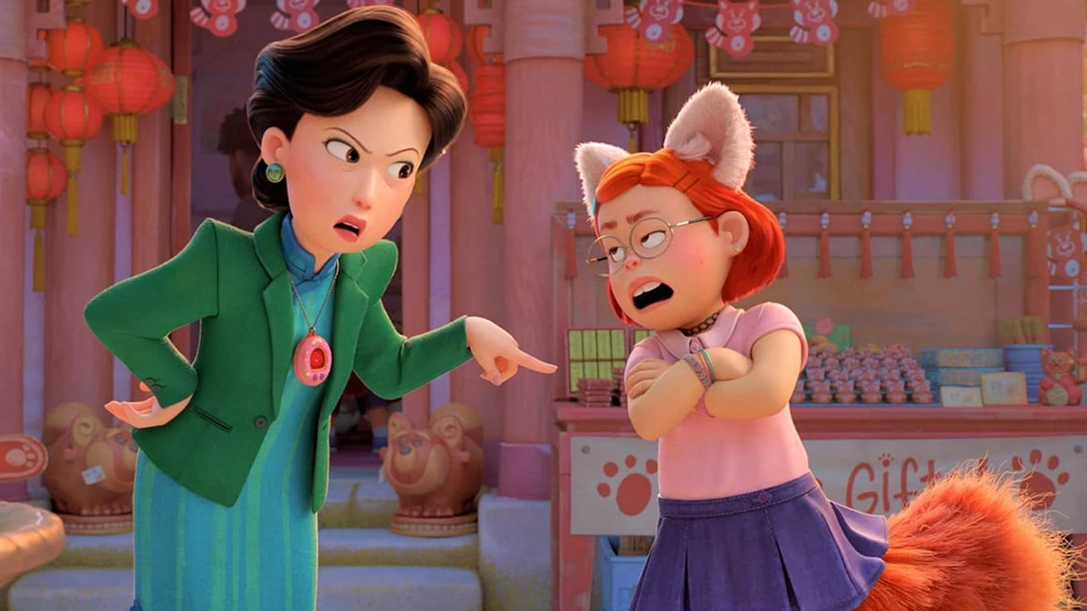 Red: Crescer é uma Fera, filme de 2022. Da Disney e da Pixar, “Red - Crescer é uma Fera” conta a história de Mei Lee, uma garota de 13 anos vivendo o caos típico da adolescência. Mas além de precisar lidar com a mãe superprotetora e as mudanças em seu corpo e relacionamentos, Mei tem outro pequeno problema: sempre que se emociona demais, ela vira um panda-vermelho gigante. Disponível no Disney+. 
 por Reprodução