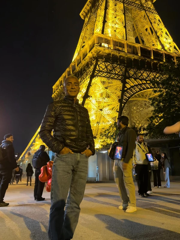 Romário e Bárbara Cavalcanti estão em Paris, na França por Reprodução/Instagram