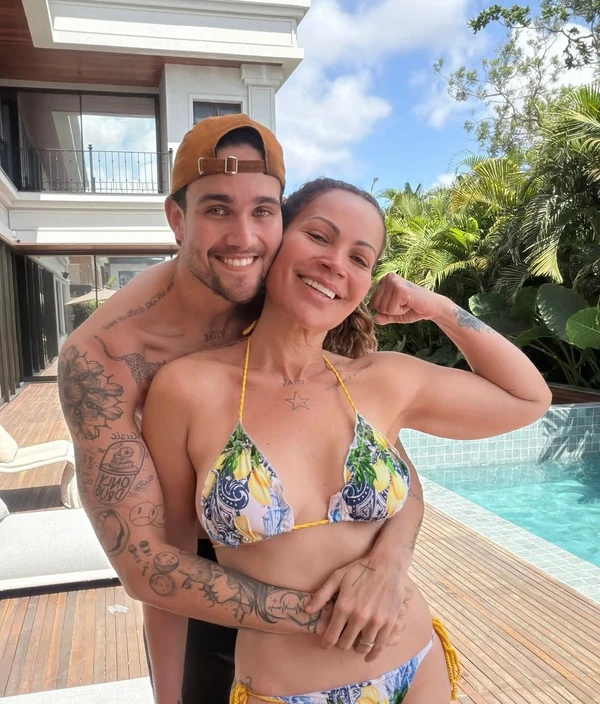 Solange Almeida e seu filho Rafael por Reprodução/Instagram