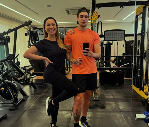 Solange Almeida e seu filho Rafael por Reprodução/Instagram