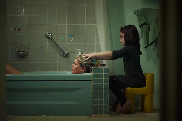 Tully (2018) por Reprodução