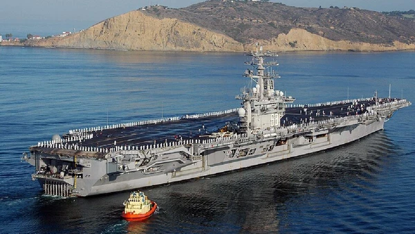 Um dos episódios mais marcantes ocorreu em 1981, no Golfo de Sidra, quando aviões F-14 Tomcat que operavam a partir do porta-aviões derrubaram dois caças líbios Su-22 após um confronto aéreo