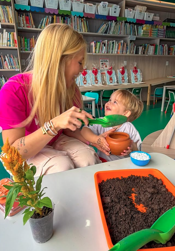 Filho de Virginia fez apresentação de Dia das Mães por Reprodução | Instagram