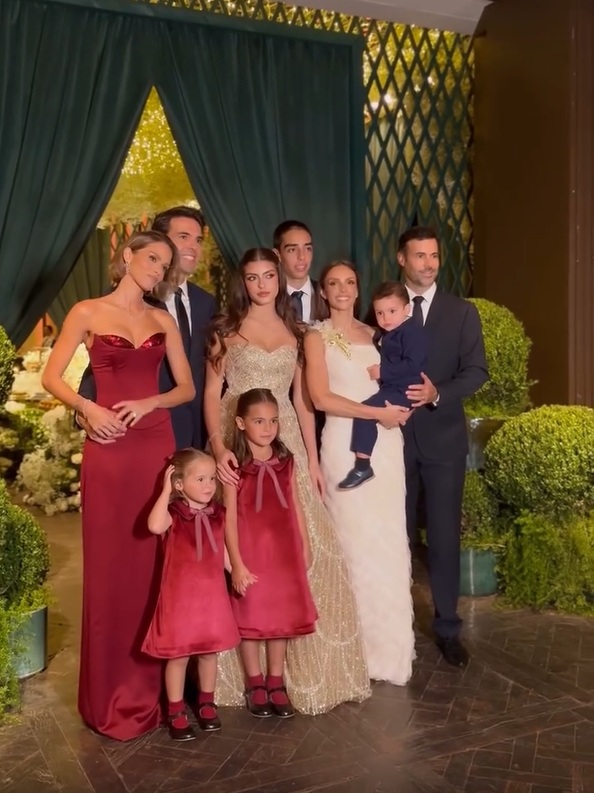 Festa de 15 anos de Isabella, filha de Kaká e Carol Celico por Reprodução/Instagram
