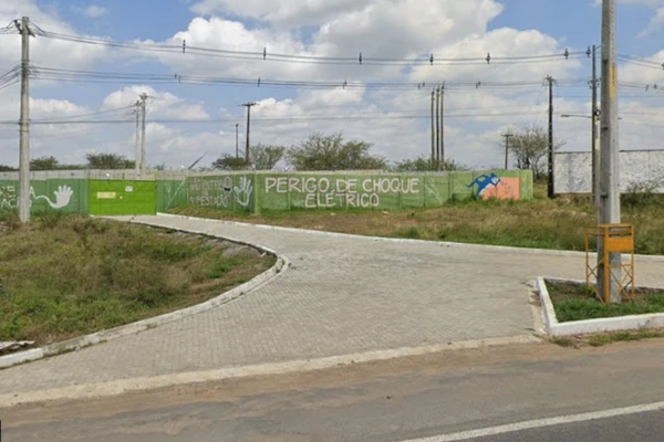 Homem morre após descarga elétrica ao tentar furtar cabos de energia na Bahia por Reprodução