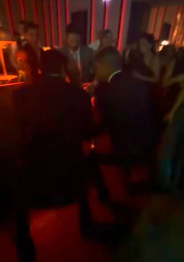 Kaká dança "Beijinho no Ombro" com Doda Miranda por Reprodução