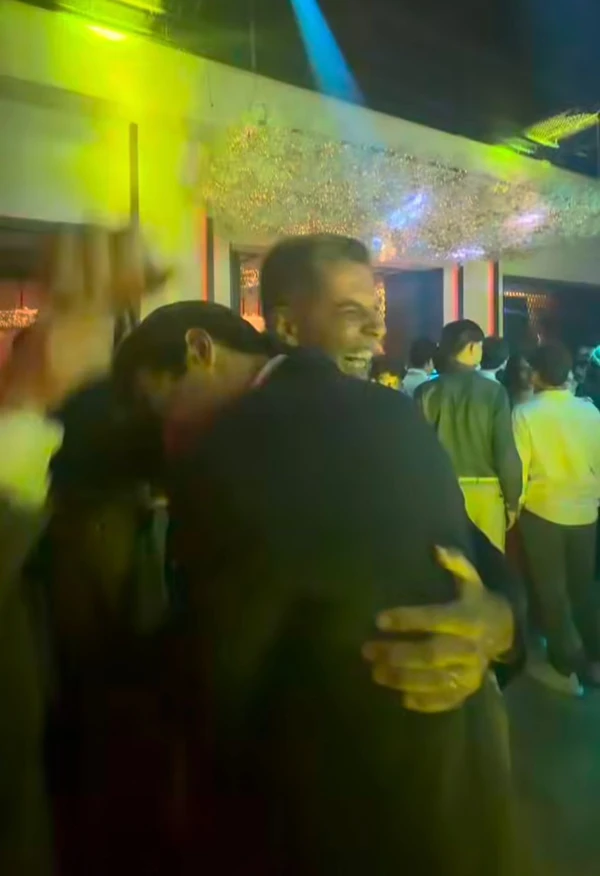 Kaká dança "Beijinho no Ombro" com Doda Miranda por Reprodução