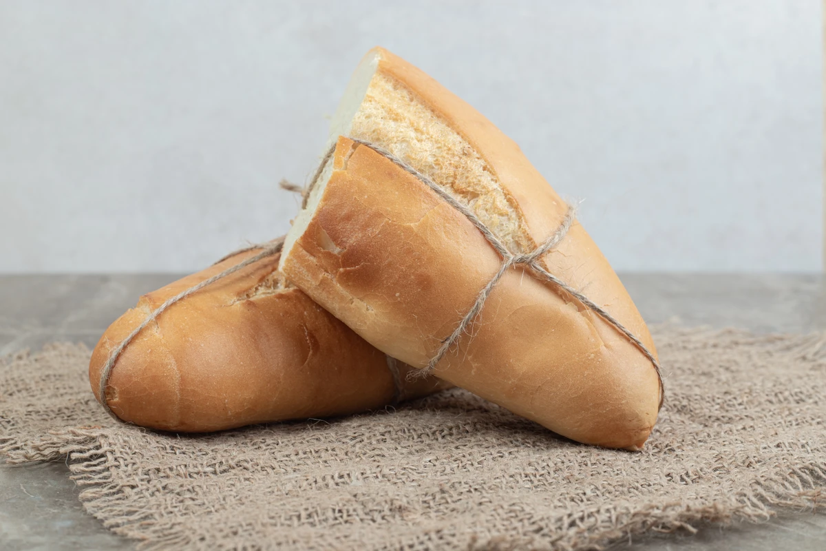 Pão seco por Freepik