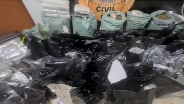 Meia tonelada de drogas apreendida em centro do BDM renderia R$ 2 milhões por Reprodução / Polícia Civil da Bahia