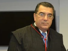 Imagem - Desembargador que sacou R$ 1 mil ao sair de casa está desaparecido faz um mês