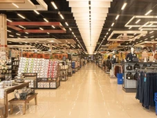 Imagem - Gigante do varejo planeja investimento de mais de R$ 1 bilhão e quer chegar a 200 megalojas no Brasil ainda este ano