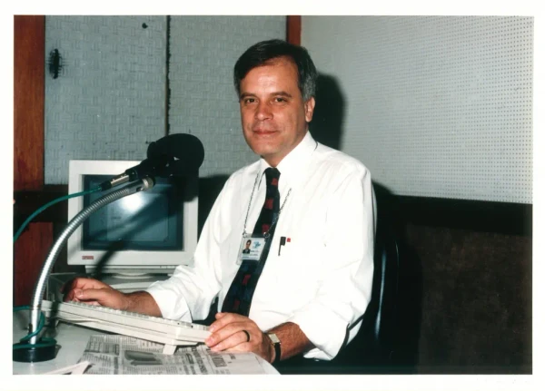 Chico Pinheiro como âncora do Jornal da CBN 2ª edição por Acervo Sistema Globo de Rádio