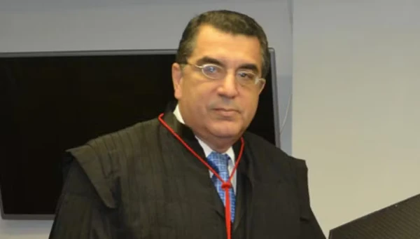 Desembargador federal Alcides Martins Ribeiro Filho