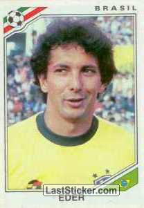 Éder (1986) - Cortado após agredir adversário em amistoso contra o Peru por LastSticker/Reprodução