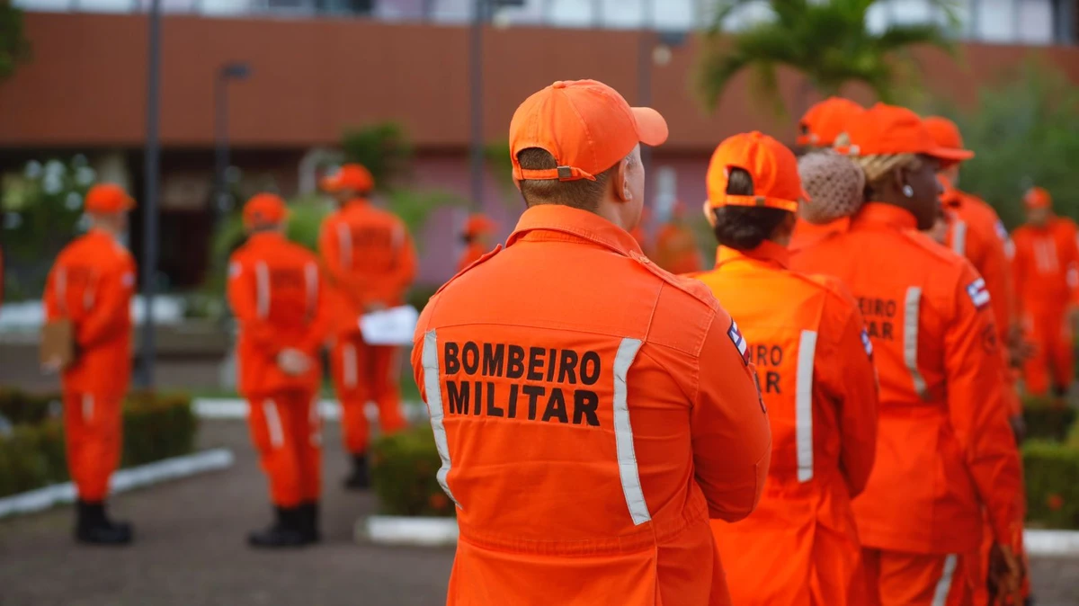 Entenda proposta que pode aumentar salário de bombeiros na Bahia