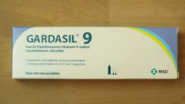 Estudos com HeLa ajudaram a mostrar a ligação entre HPV e câncer cervical, base para vacinas preventivas por Aveaoz / Wikimedia Commons