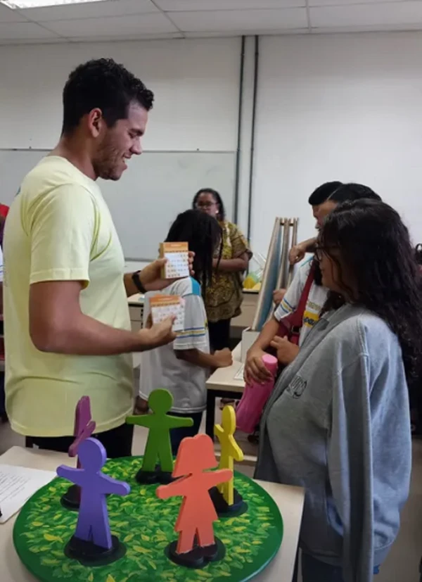 Há 30 anos, o LEMA (Laboratório de Ensino de Matemática e Estatística da UFBA) prova que os números ganham vida quando saem do papel e ganham formas, cores e texturas