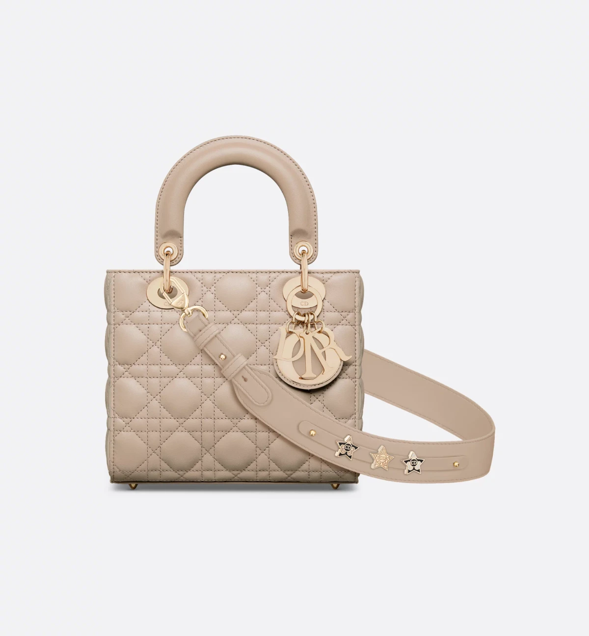Lady Dior - Ícone eterno da Dior, a Lady Dior associada à princesa Diana pode variar entre R$ 20 mil e R$ 40 mil dependendo da versão por Reprodução