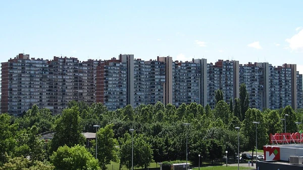 Mamutica (Zagreb, Croácia), cerca de 5 mil pessoas por Branko Radovanović / Wikimedia Commons