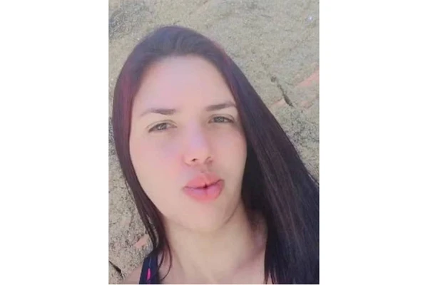 Nájylla foi morta a tiros na festa de casamento por Reprodução