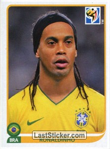 Ronaldinho Gaúcho (2010) - Titular nas duas edições anteriores, não tinha a confinaa de Dunga para ser convocado em 2010 por LastSticker/Reprodução 