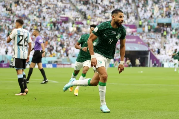 Vitória da Arabia Saudita por 2x1 contra a Argentina