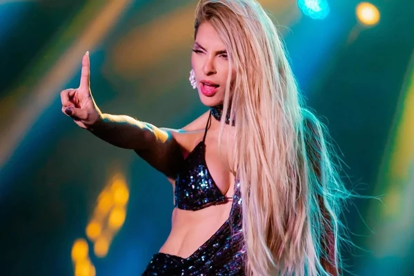 Vocalista da Calcinha Preta, Ohara Ravick por Reprodução/Instagram