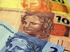 Imagem - Desenrola 2.0: saiba como usar o FGTS para limpar o nome e conseguir descontos de até 90%