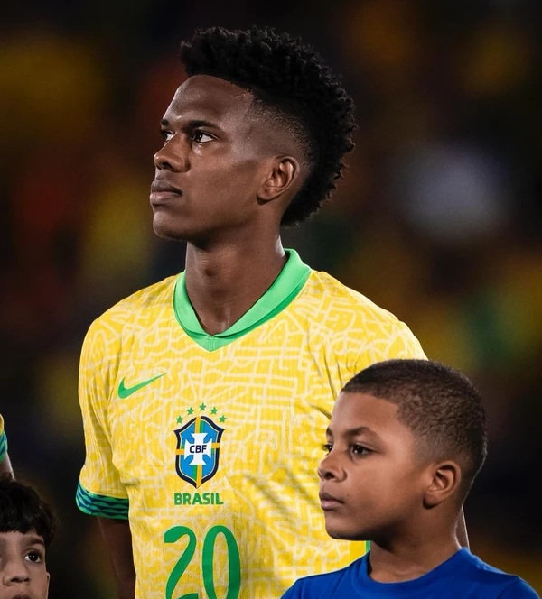 Estevão pela Seleção Brasileira por Reprodução/Redes Sociais