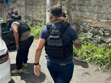 Imagem - Grupo que enganava idosos para trocar cartões em caixas eletrônicos é alvo de operação na Bahia