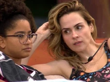 Imagem - Milena rebate ataque nas redes após ser chamada de 'burra' e acusada de estar 'tentando chamar a atenção' de Ana Paula Renault