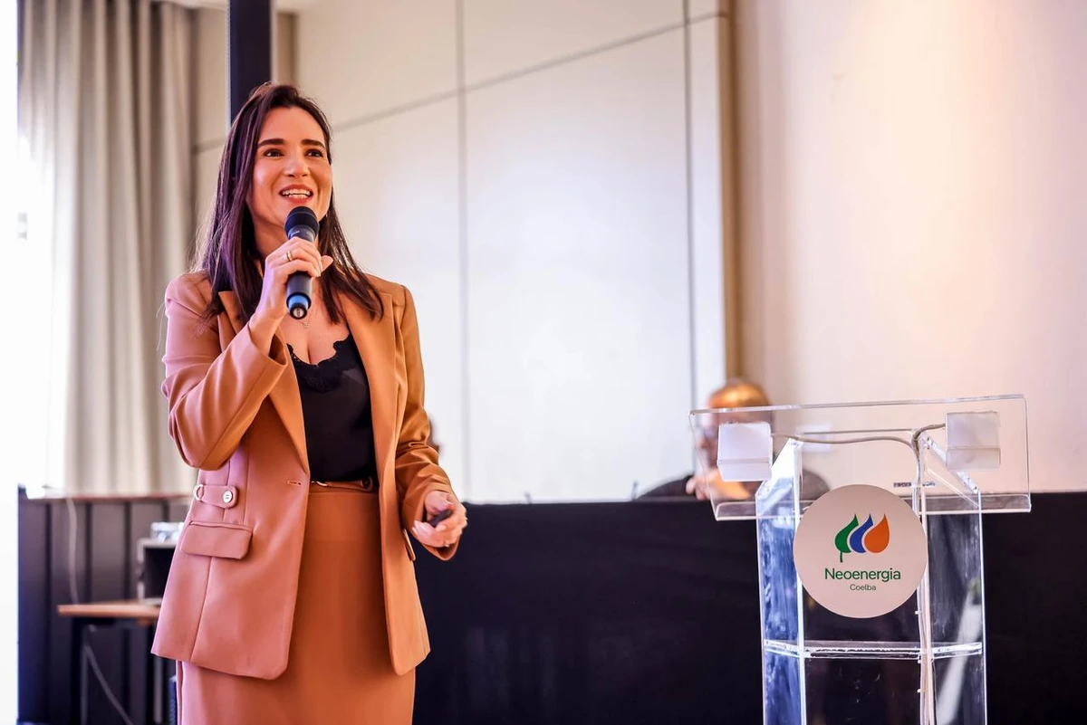 Fabiana Lopes tem uma trajetória de mais de 20 anos no setor elétrico por Ulisses Dumas/Divulgação