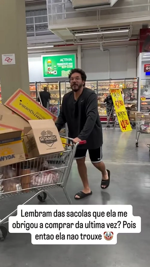 Eliezer fez as compras da casa com funcionária por Reprodução/Instagram
