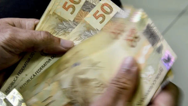 O novo Sisbajud prevê o monitoramento contínuo de contas por até um ano, garantindo que qualquer valor depositado seja retido até a quitação da dívida. Marcello Casal Jr/Agência Brasil por cnj