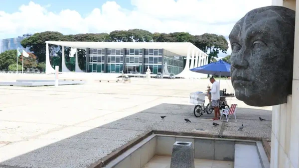 O desafio do Iphan é equilibrar a atualização da iluminação e acessibilidade com a preservação histórica do coração de Brasília. Valter Campanato/Agência Brasil  por AGENCIA BRASIL