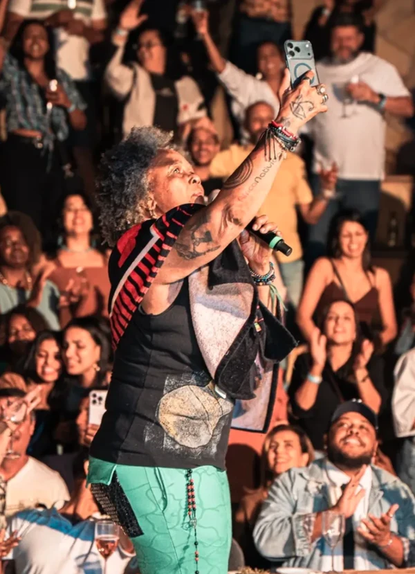 Cantora Sandra Sá por Reprodução | Redes Sociais