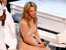 Imagem - Britney Spears surta e late para amigos em restaurante